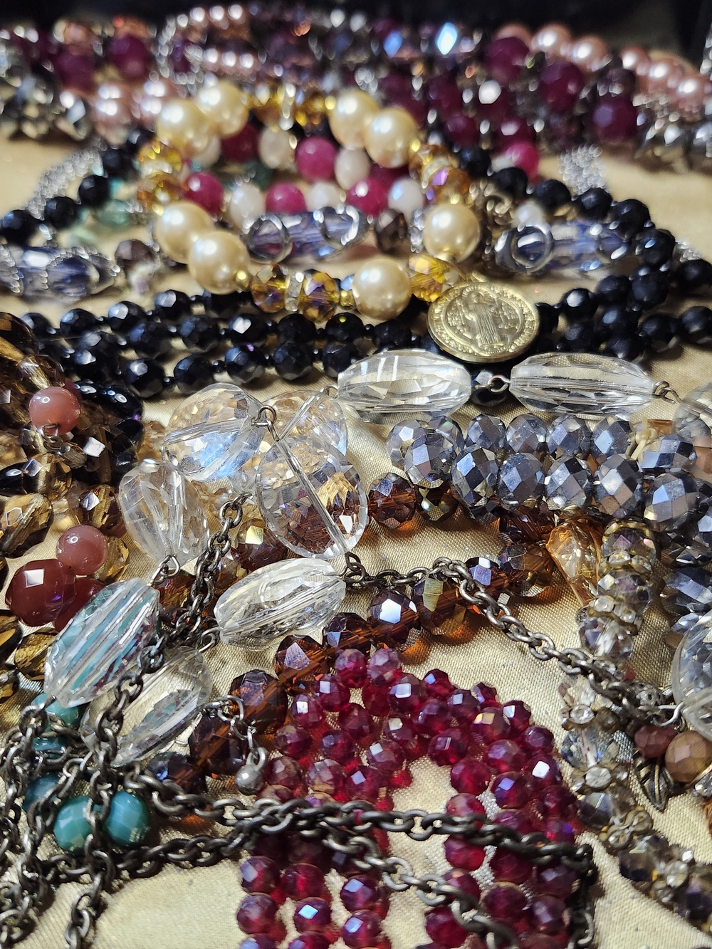 1LBS Lot Of Glass Jewelry